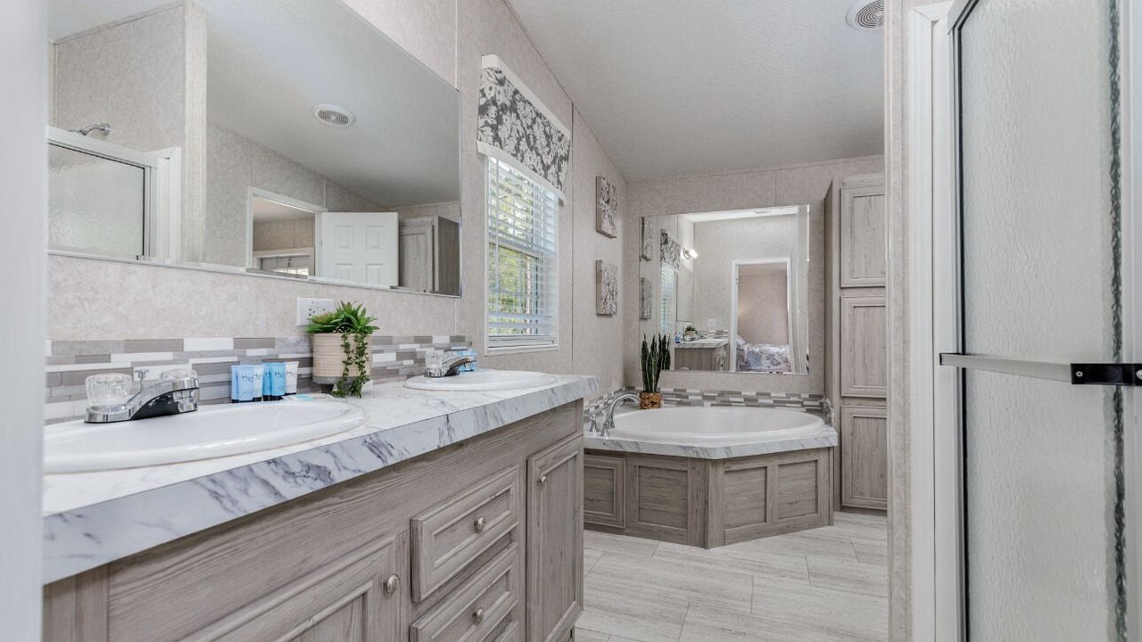 Photo of Bathroom in Citrus Springs