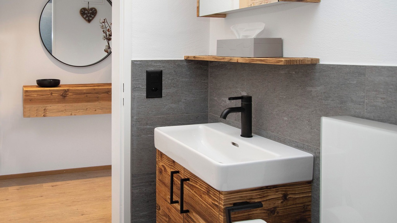 Photo of Bathroom in Falera