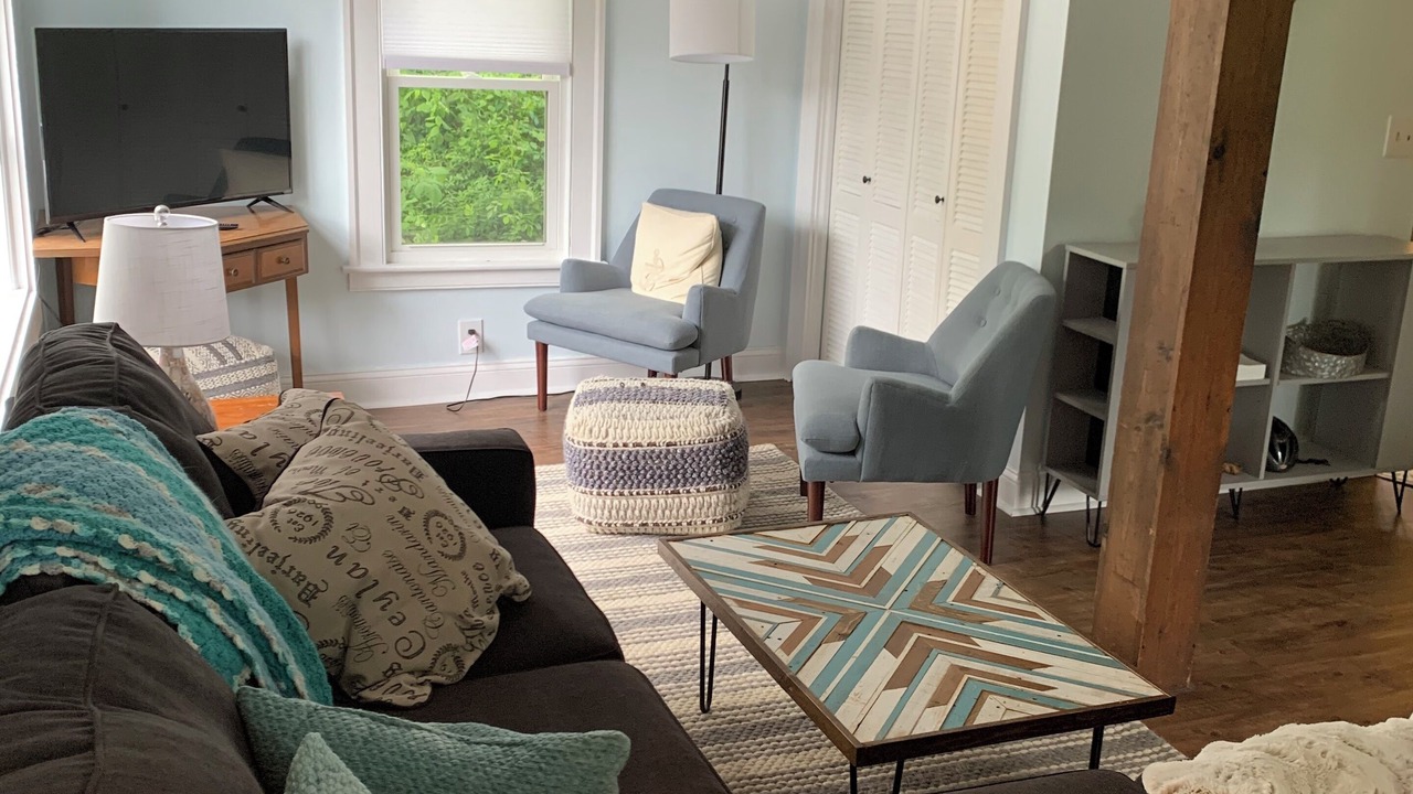 Photo of Livingroom in Old Saybrook