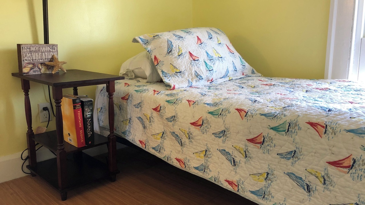 Photo of Bedroom in Old Saybrook