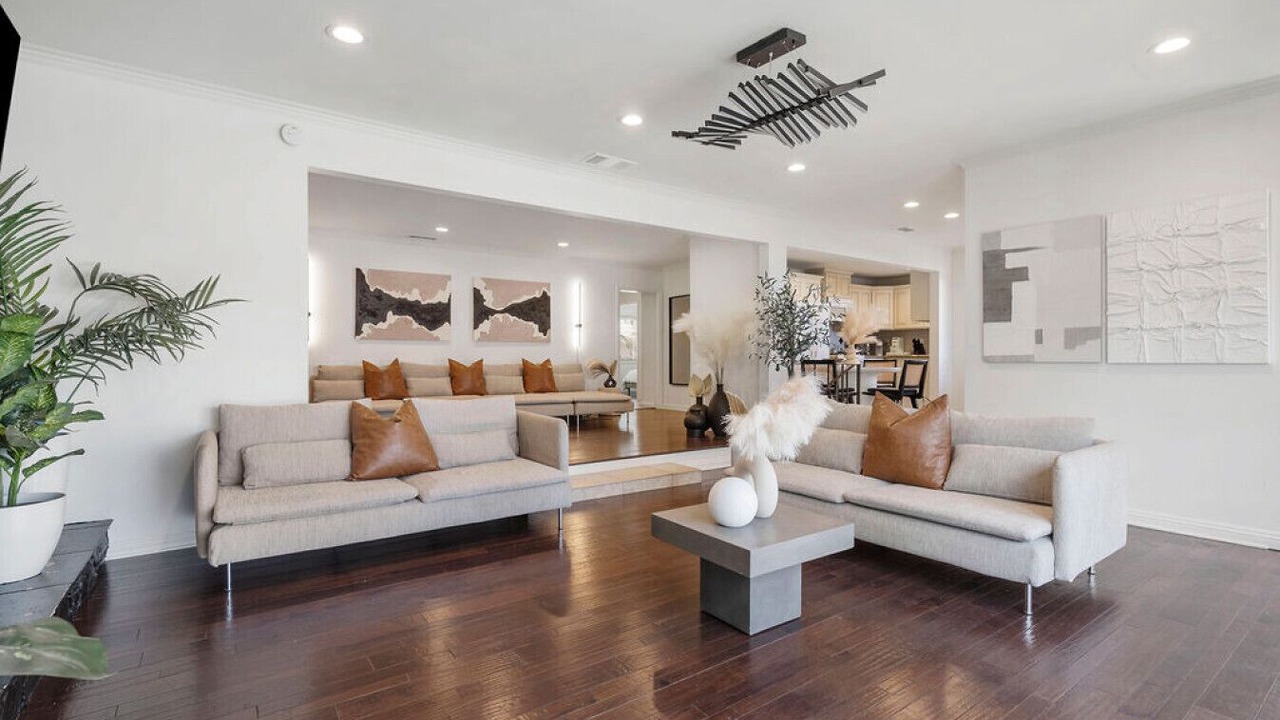 Photo of Livingroom in Los Altos