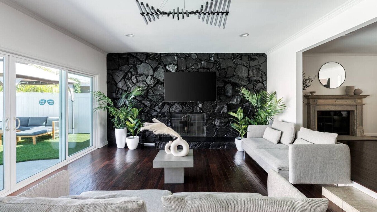 Photo of Livingroom in Los Altos