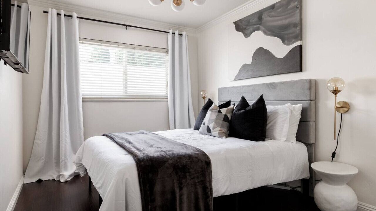 Photo of Bedroom in Los Altos
