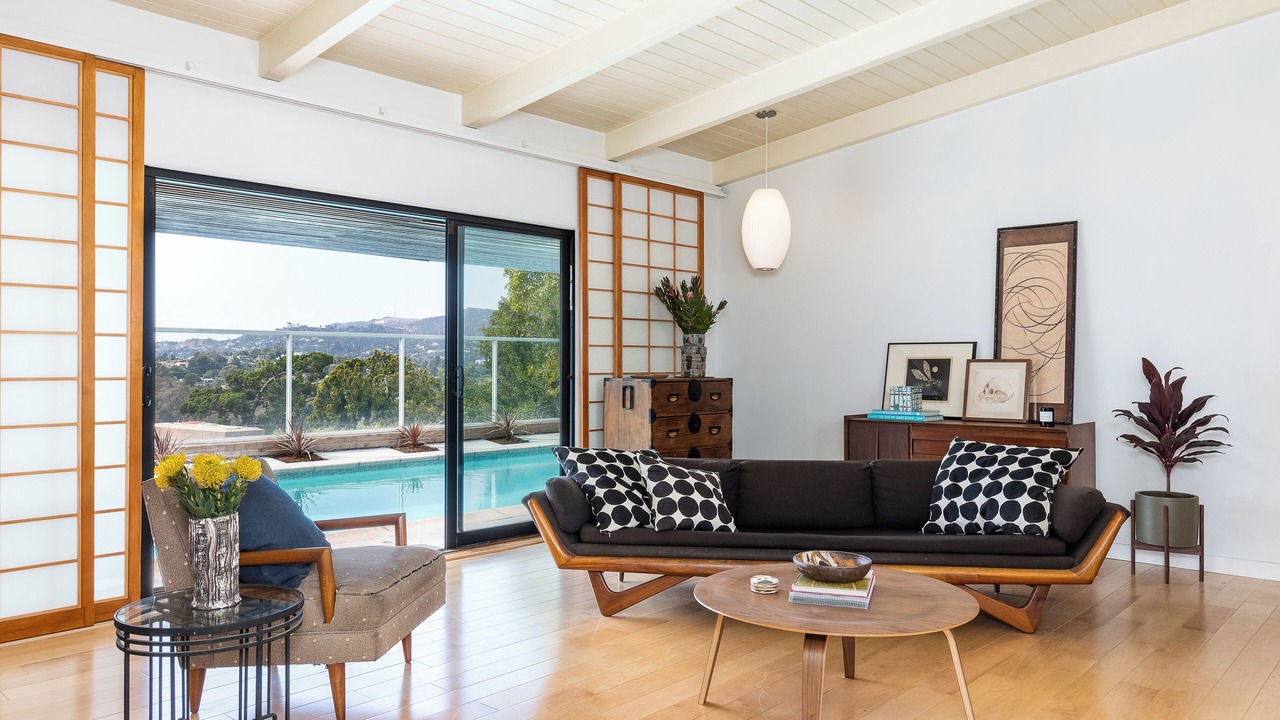 Photo of Livingroom in Silver Lake