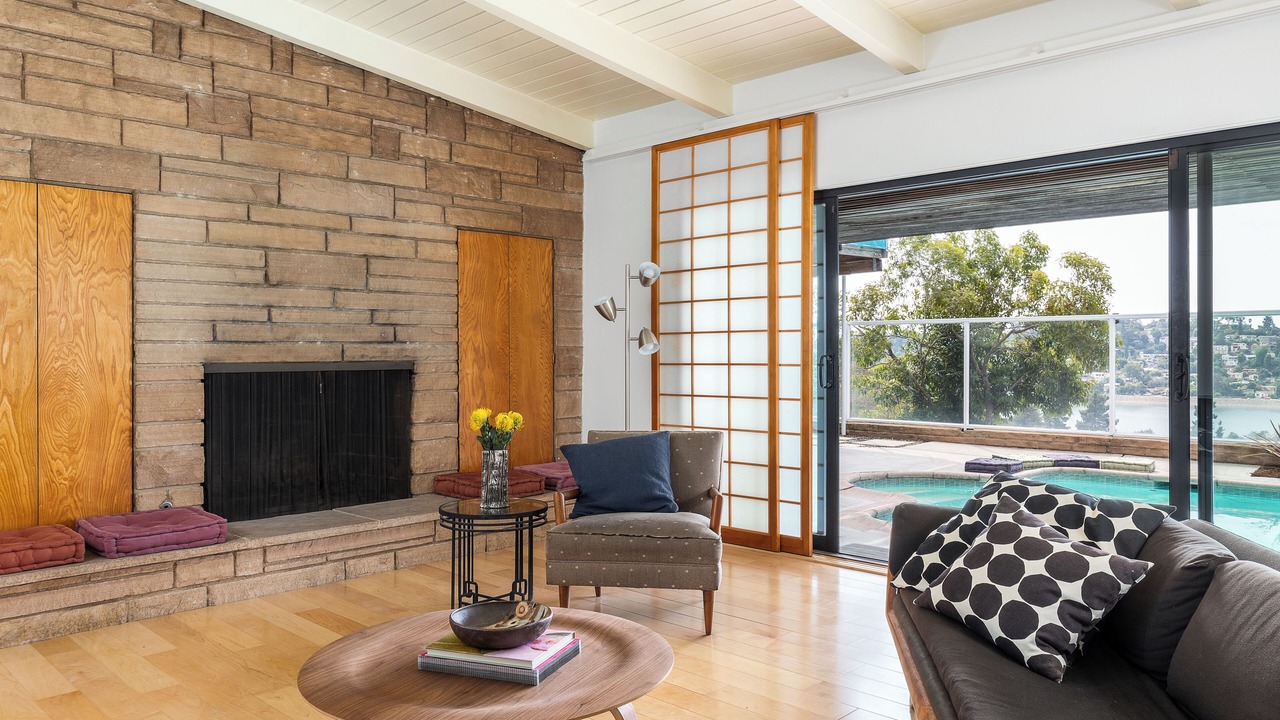 Photo of Livingroom in Silver Lake