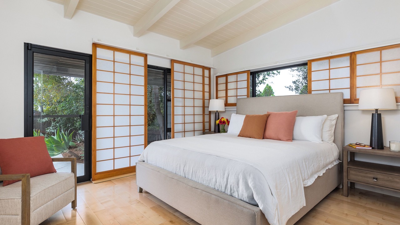 Photo of Bedroom in Silver Lake