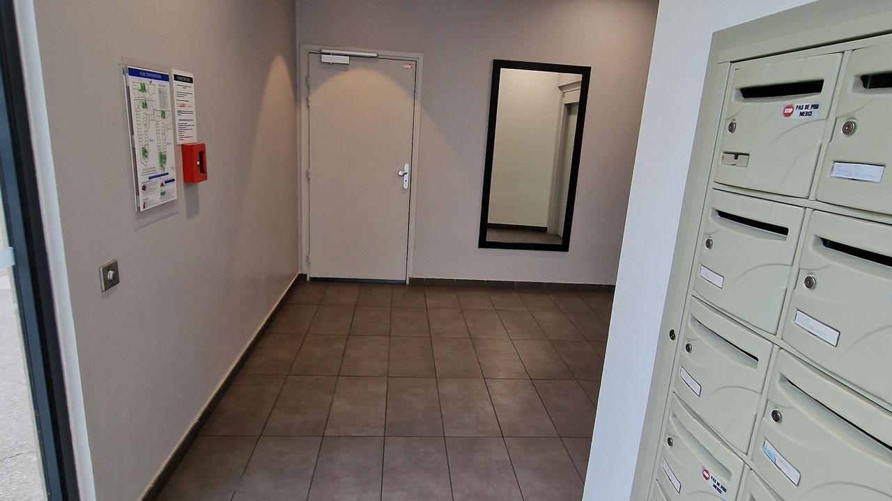 Photo of Others in Decines-Charpieu