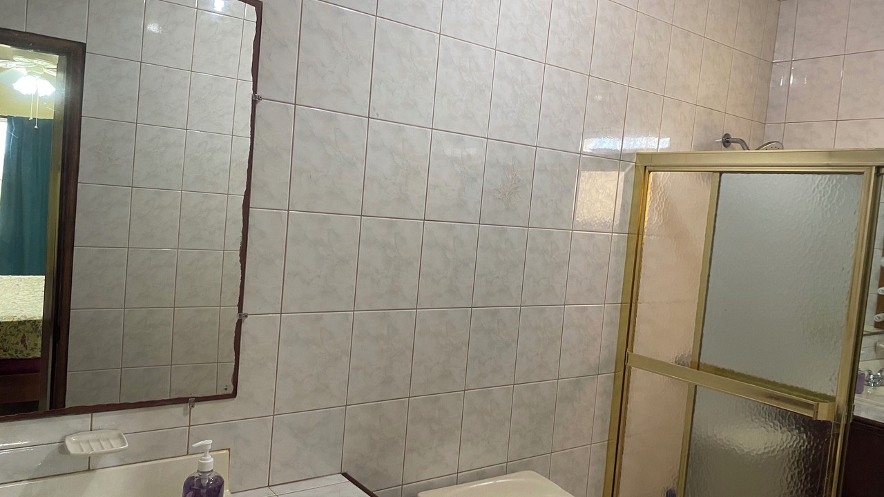 Photo of Bathroom in George Hill