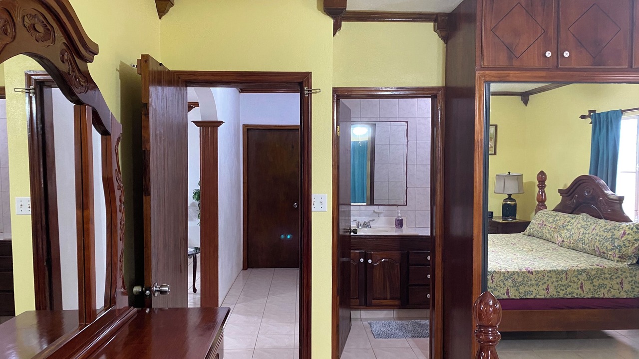 Photo of Bedroom in George Hill