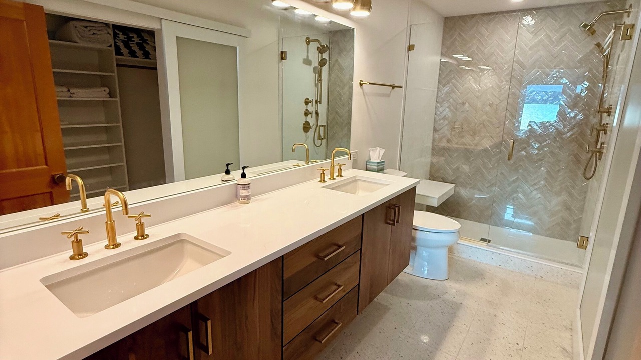 Photo of Bathroom in Frankfort