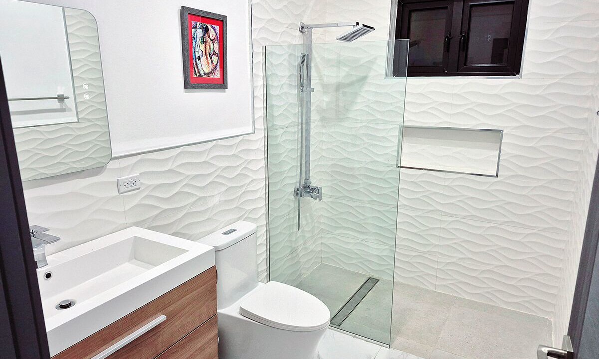 Photo of Bathroom in Whitehouse