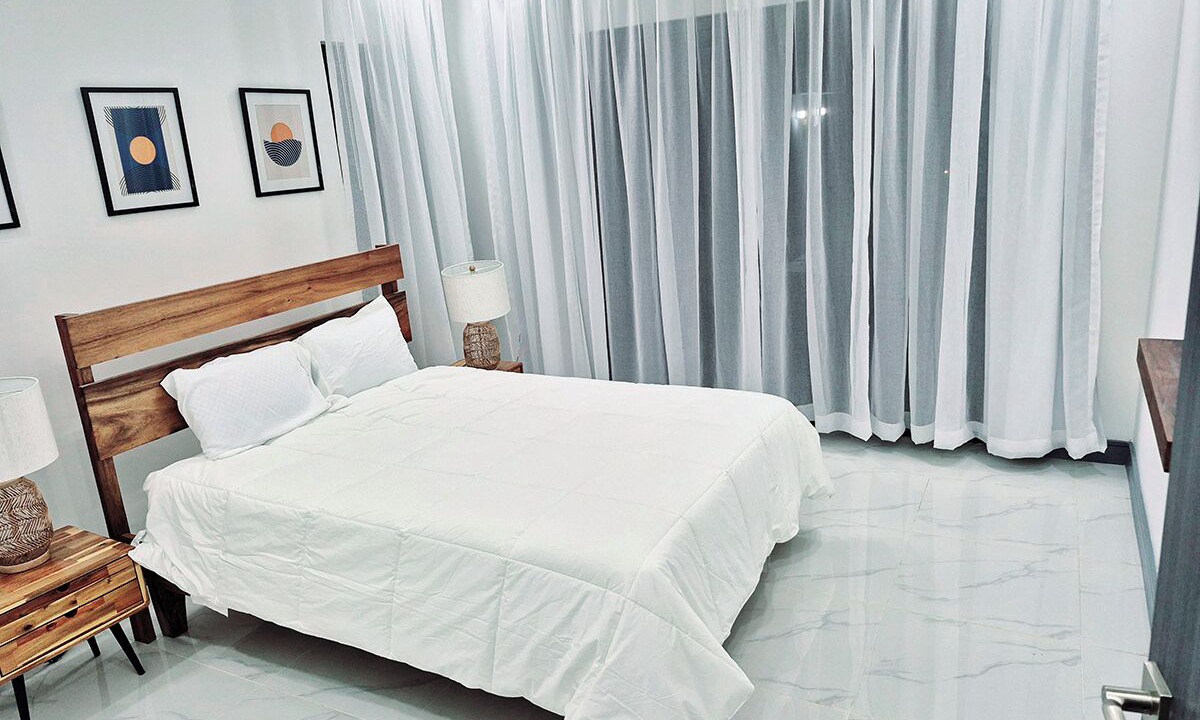 Photo of Bedroom in Whitehouse