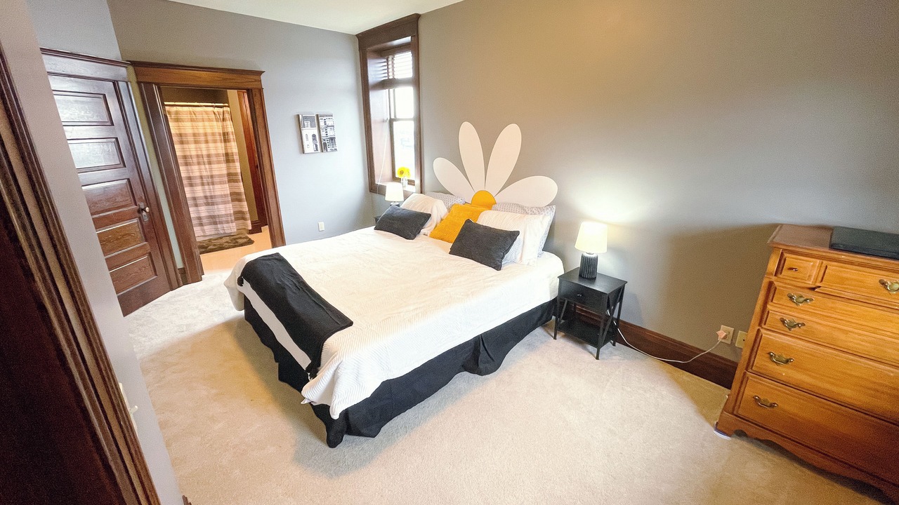 Photo of Bedroom in Clare