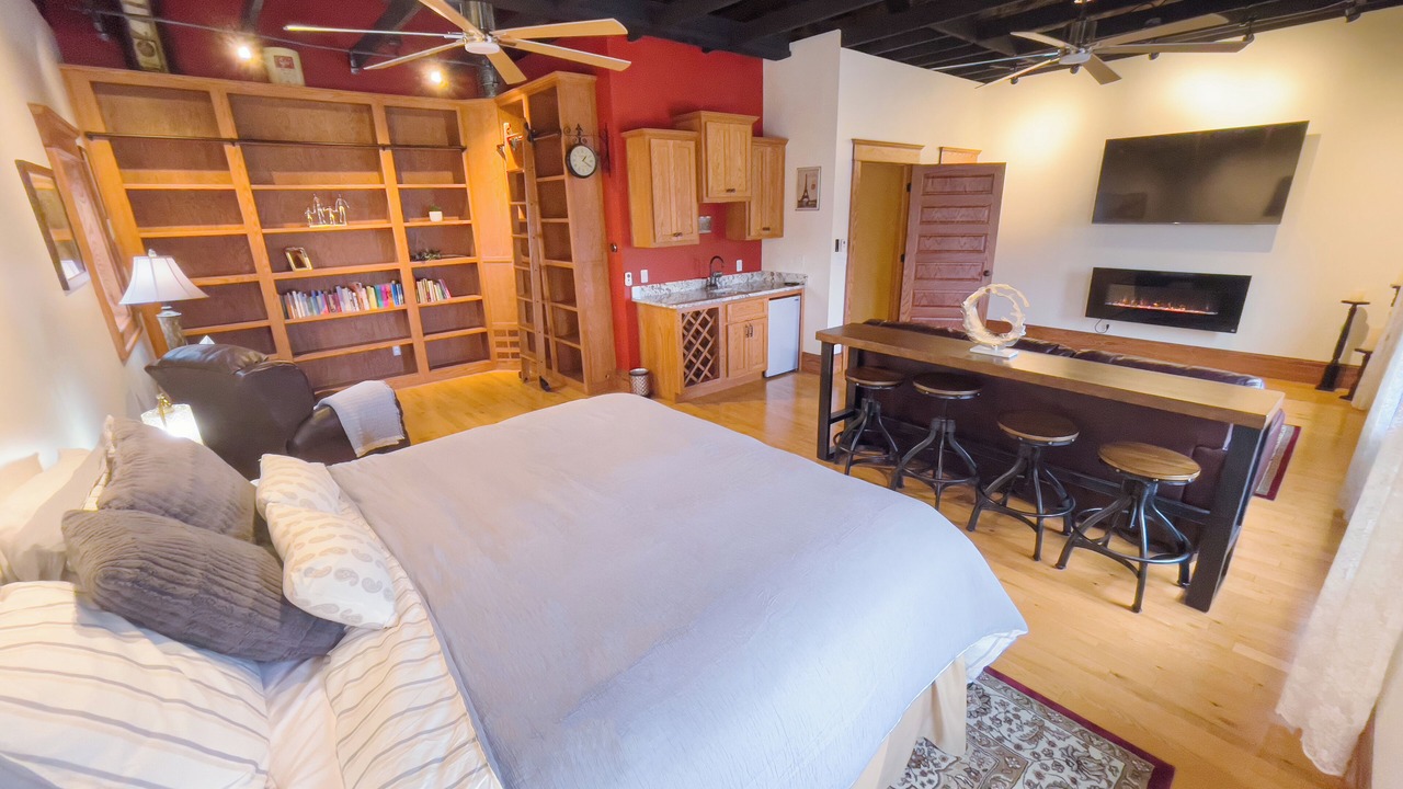Photo of Bedroom in Clare
