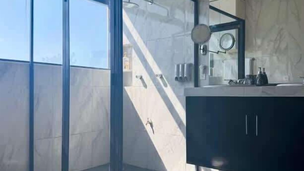 Photo of Bathroom in Salinas