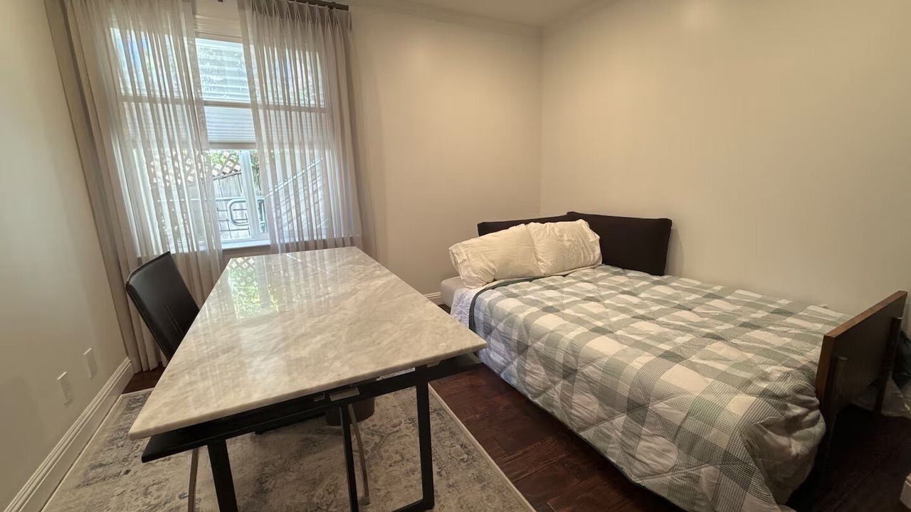 Photo of Bedroom in Emerald Hills