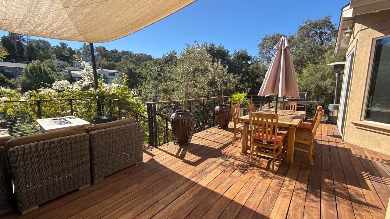Photo of Outdoor in Emerald Hills