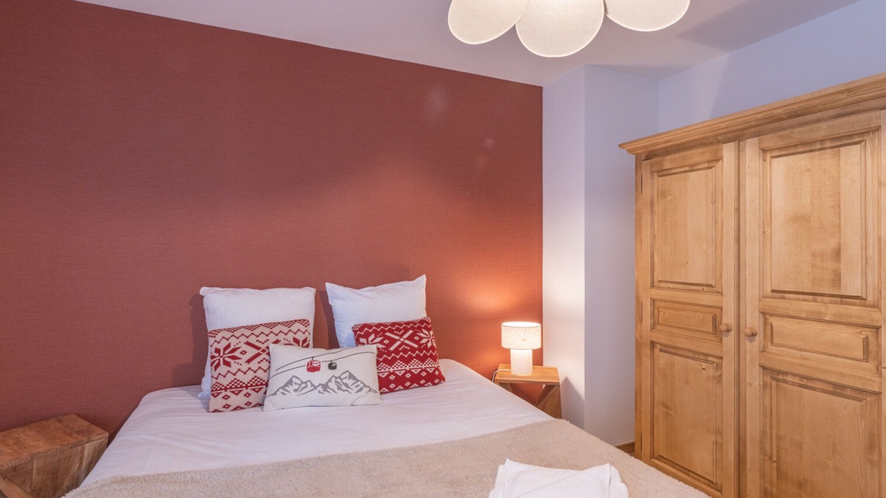Photo of Bedroom in Eclose-Est