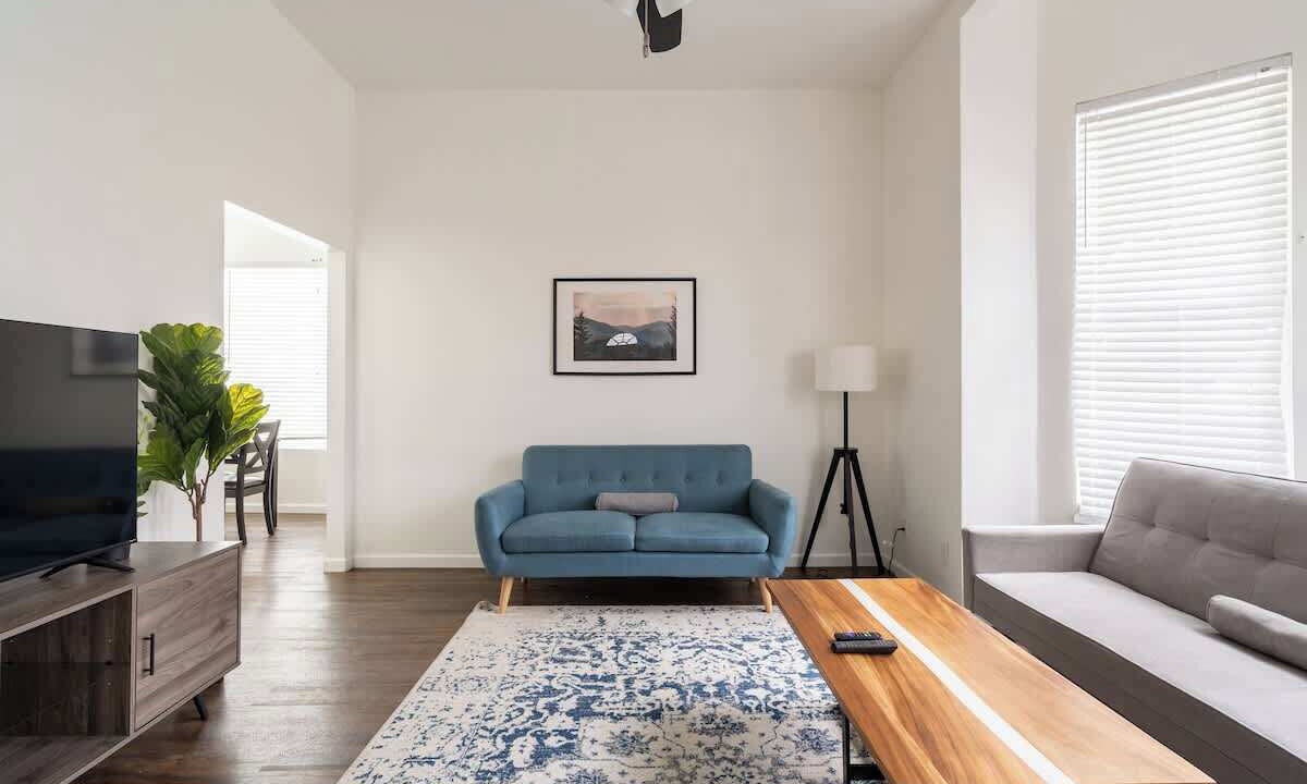 Photo of Livingroom in Hosford-Abernethy