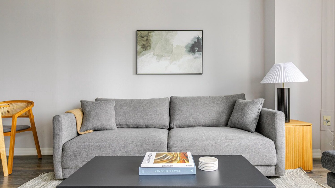 Photo of Livingroom in Rush and Division