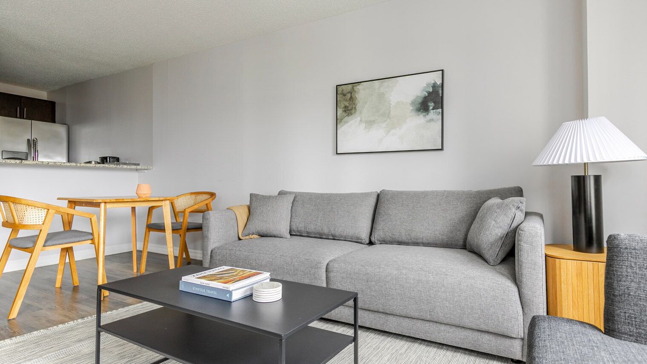 Photo of Livingroom in Rush and Division