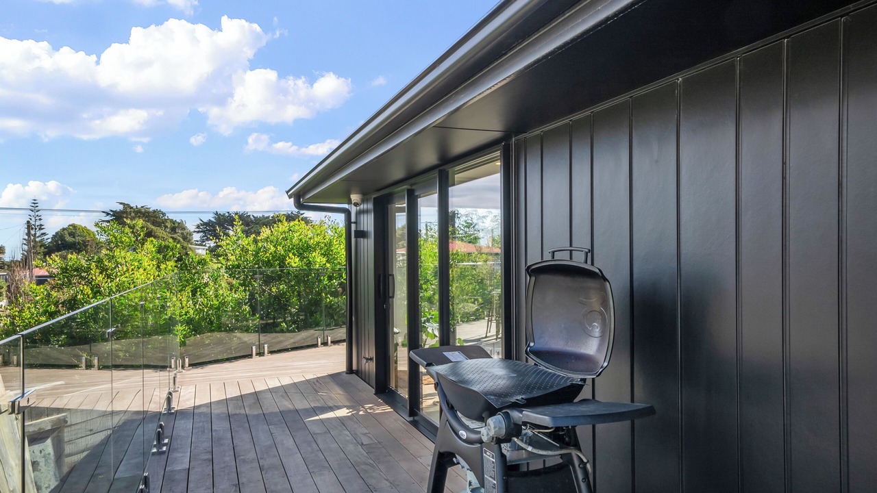 Photo of Patio Balcony in Waitarere Beach
