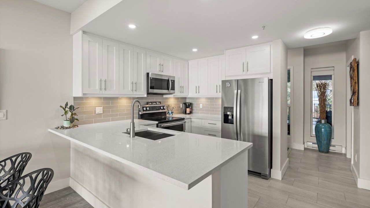 Photo of Kitchen in Metro Vancouver Regional District