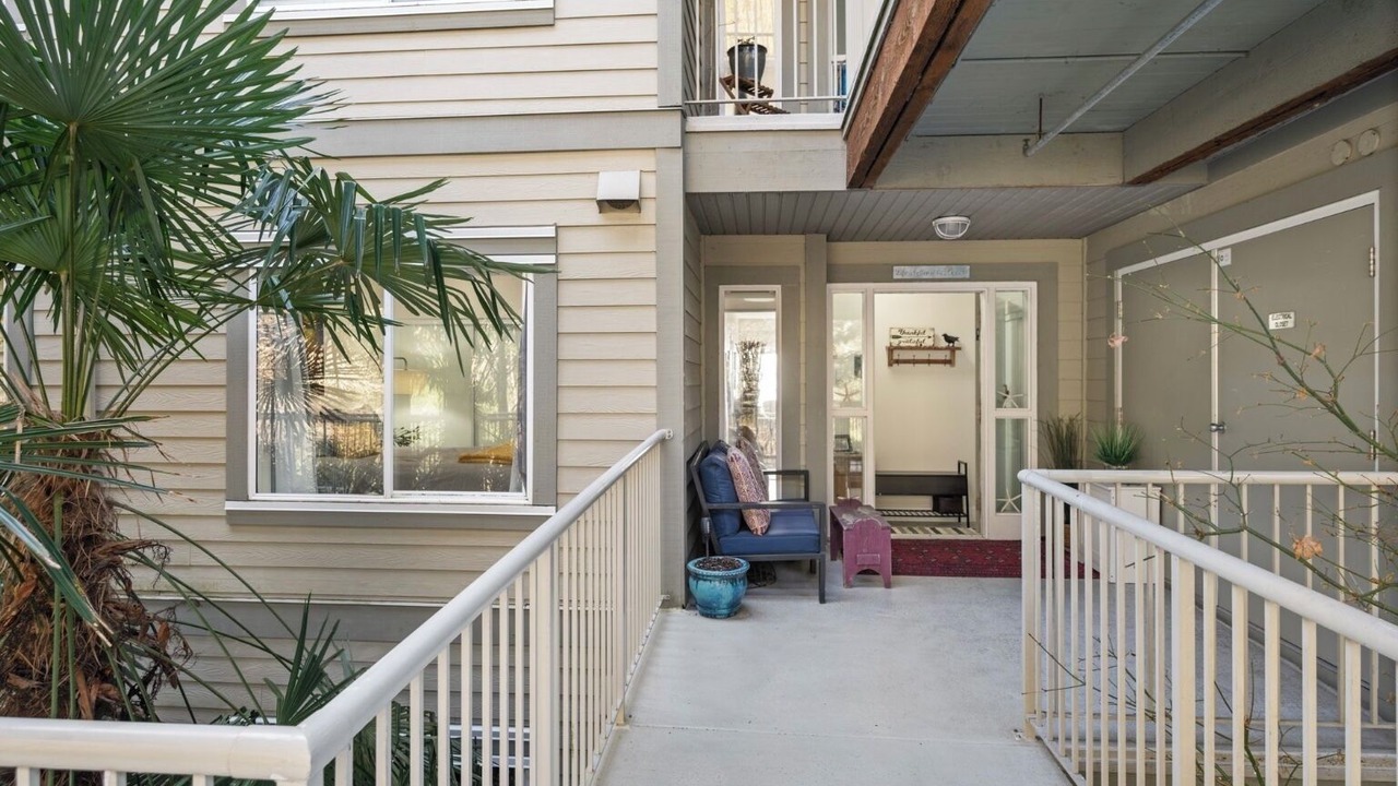 Photo of Patio Balcony in Metro Vancouver Regional District