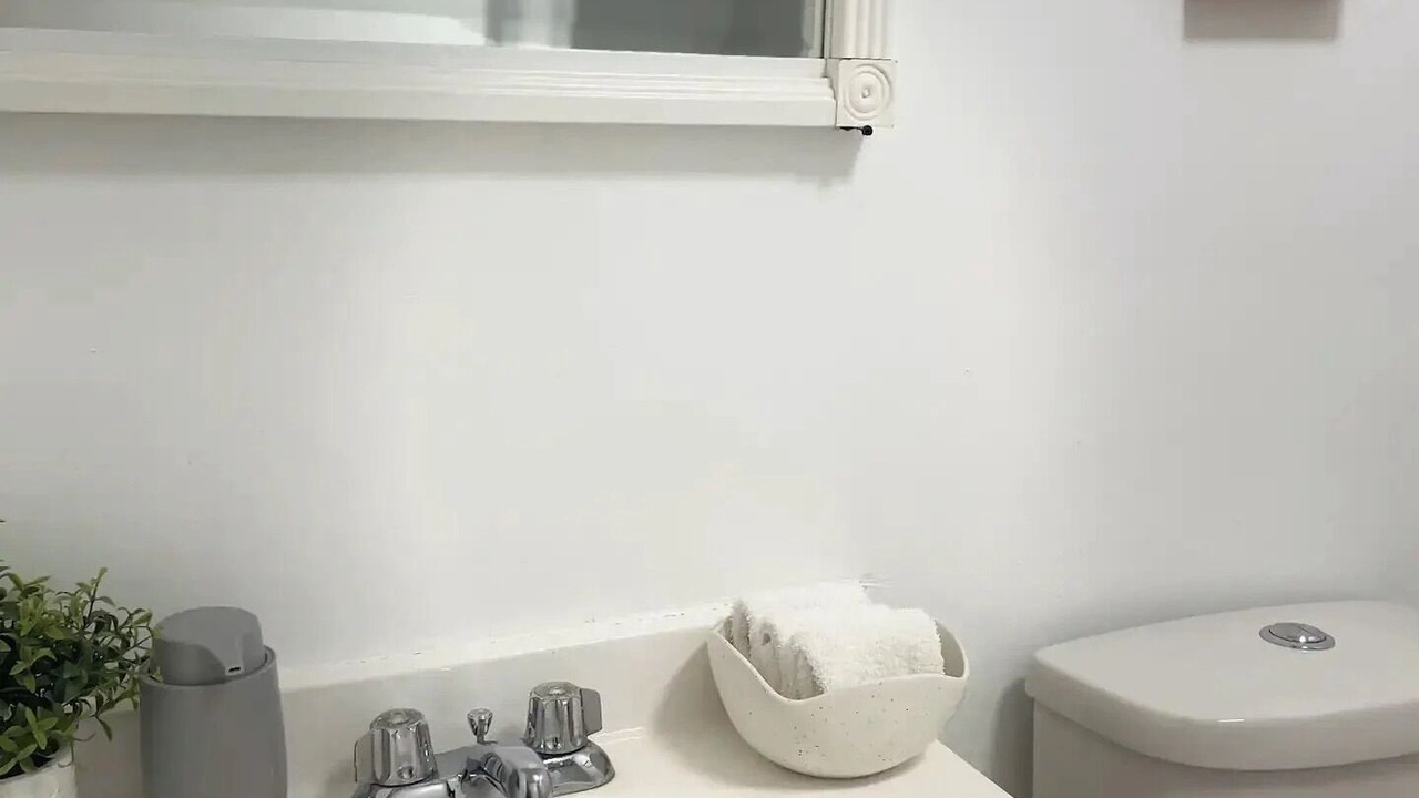Photo of Bathroom in Edgewater
