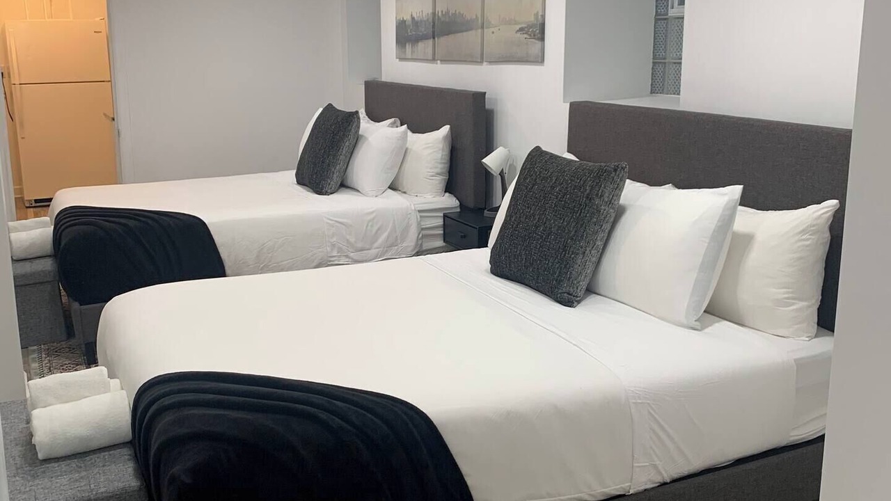 Photo of Bedroom in Edgewater
