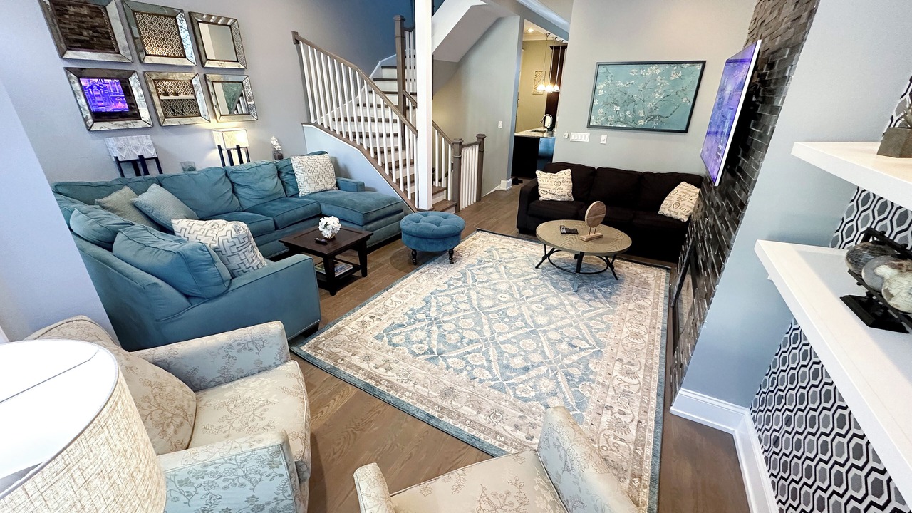 Photo of Livingroom in Near North Side