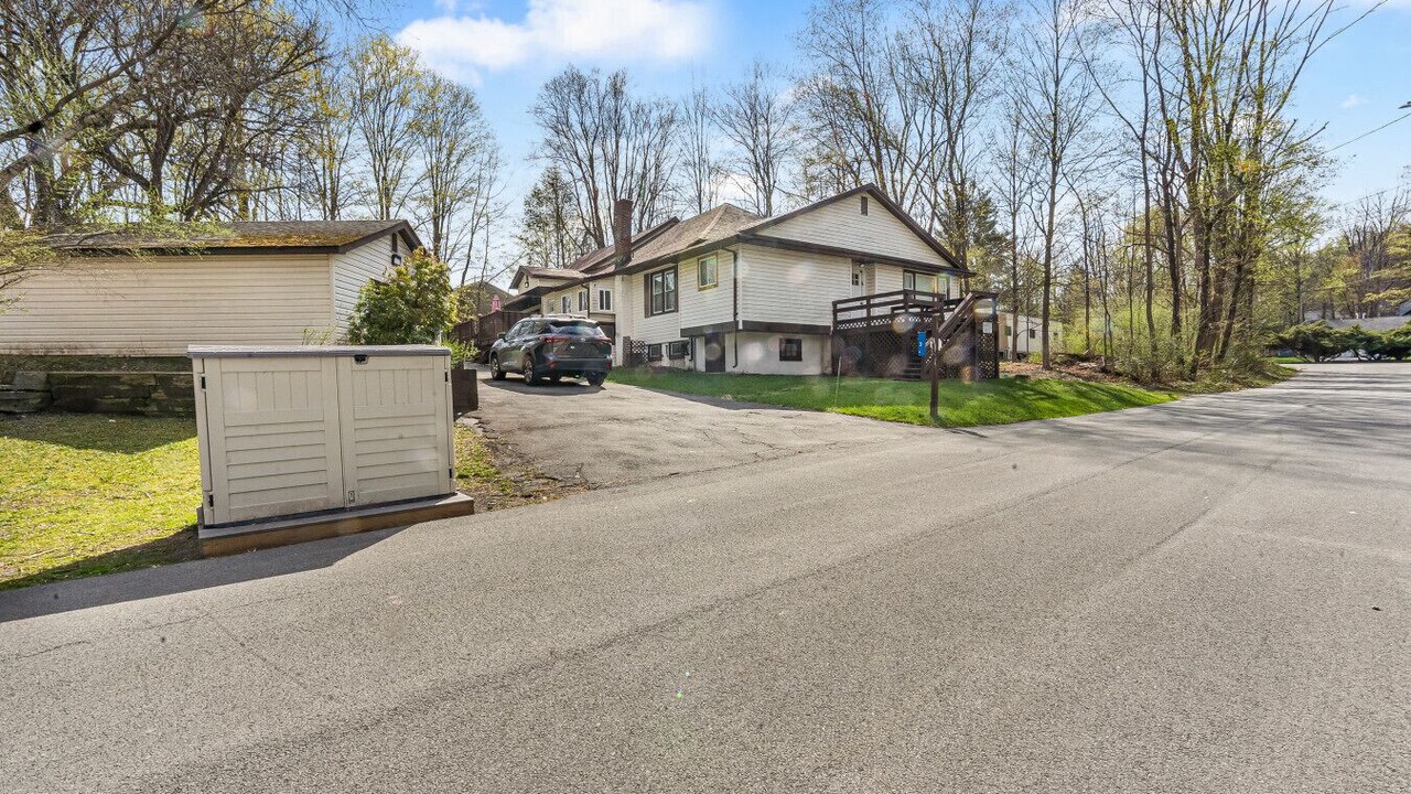 Photo of Outdoor in Woodridge