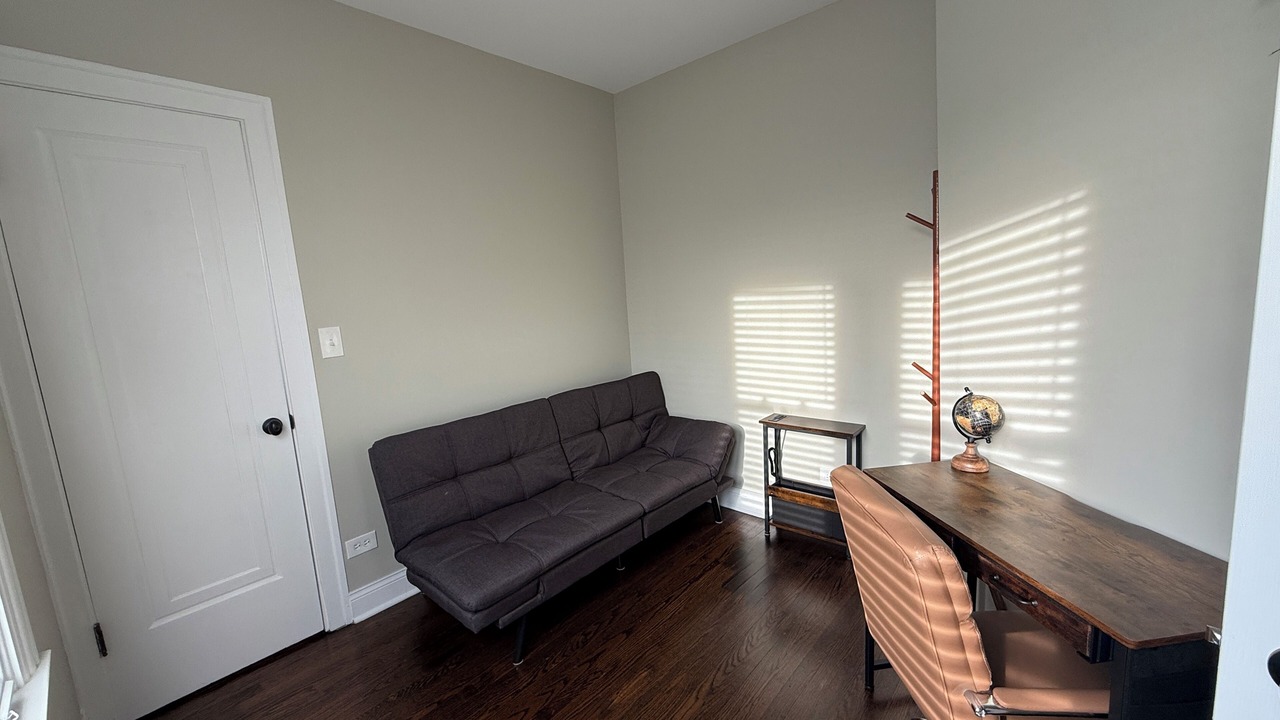 Photo of Livingroom in Berwyn