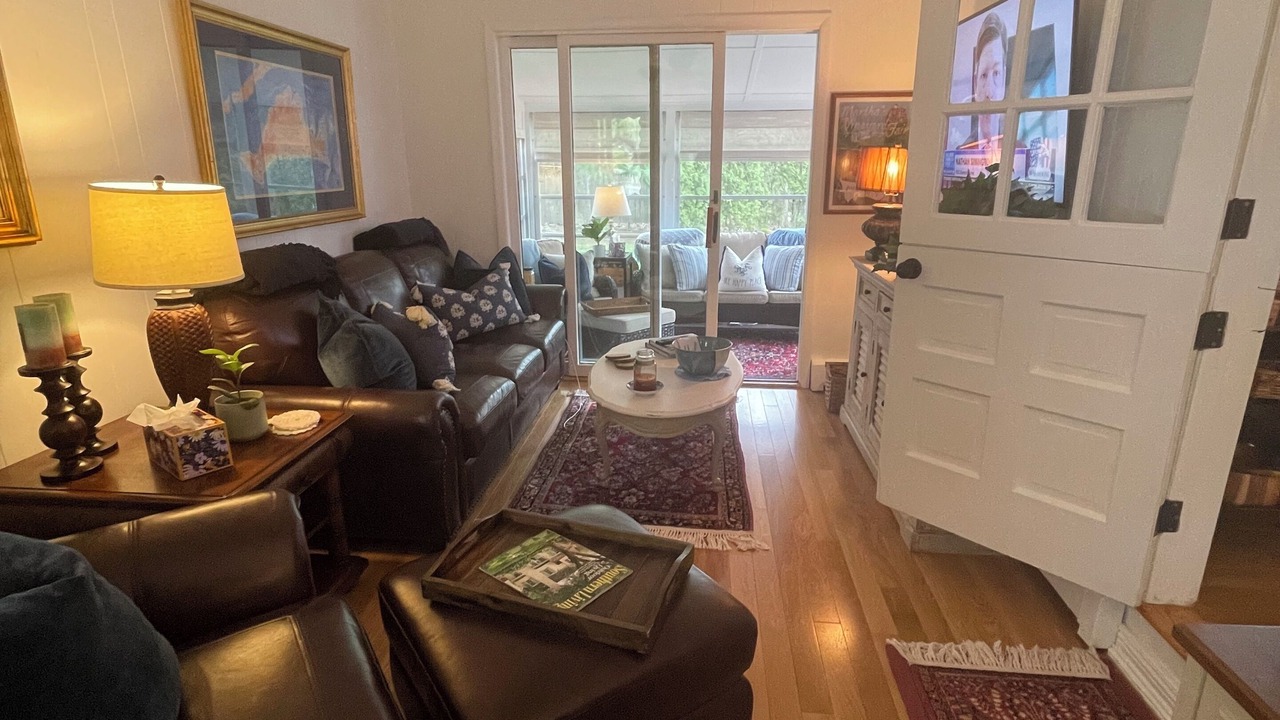 Photo of Livingroom in East Lyme