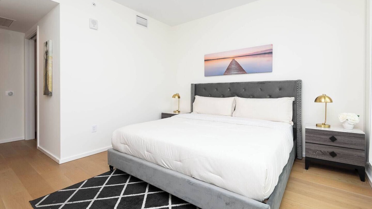 Photo of Bedroom in Financial District