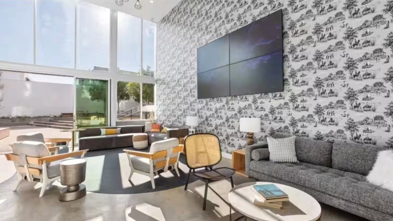 Photo of Livingroom in Del Rey