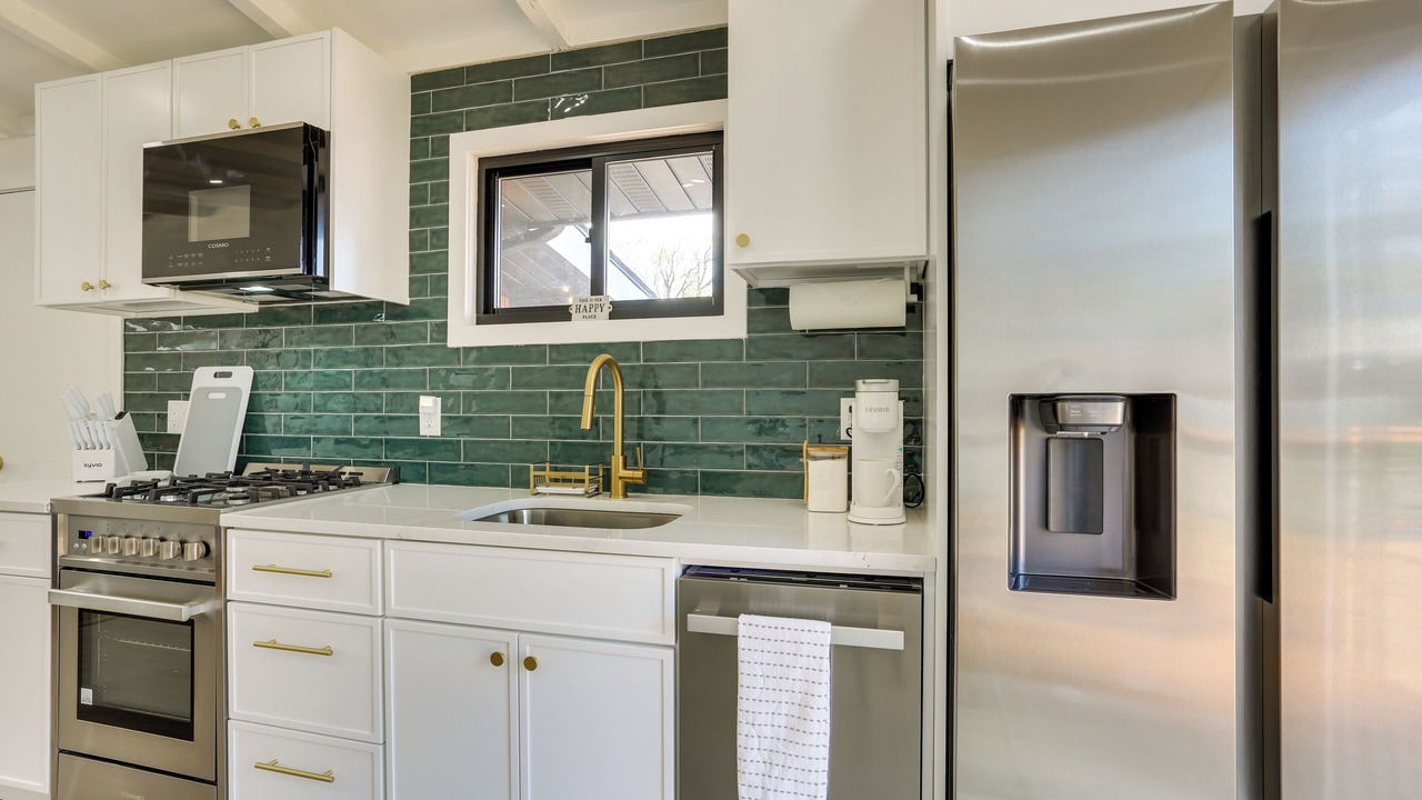 Photo of Kitchen in Kauneonga Lake