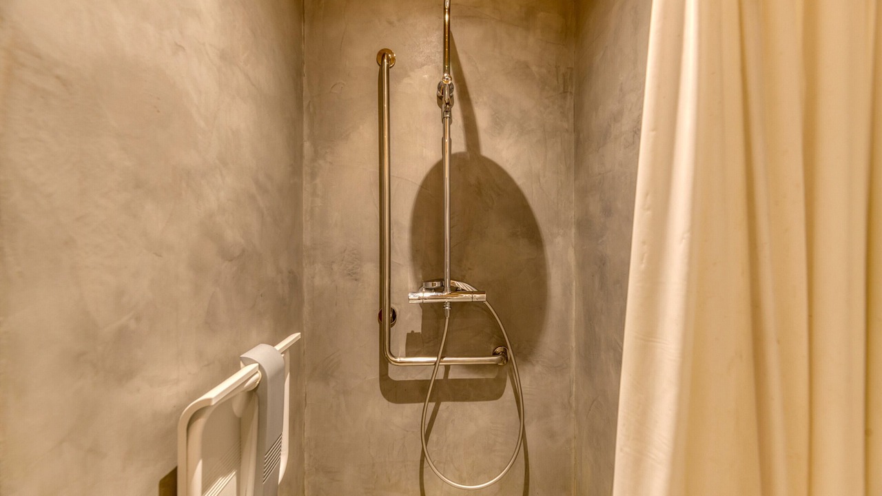Photo of Bathroom in Oz