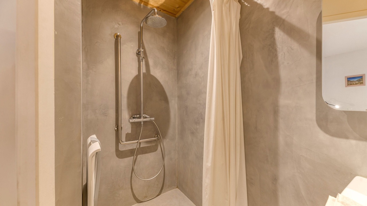 Photo of Bathroom in Oz