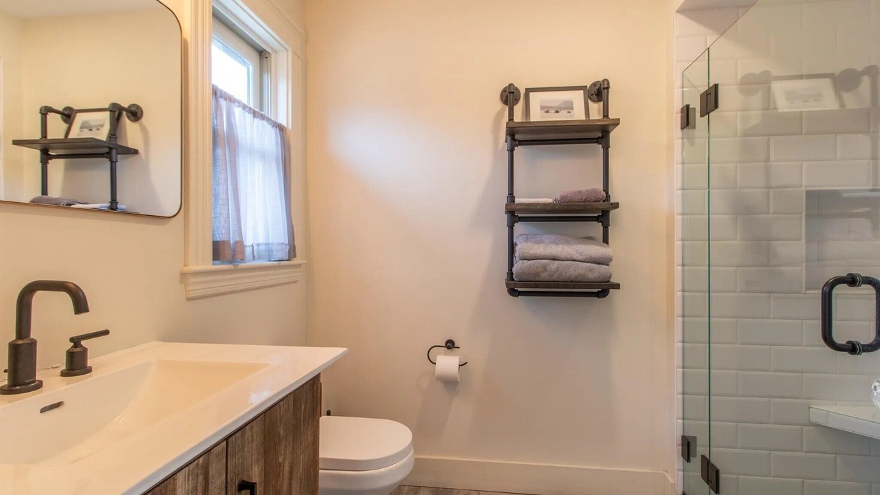 Photo of Bathroom in Orleans
