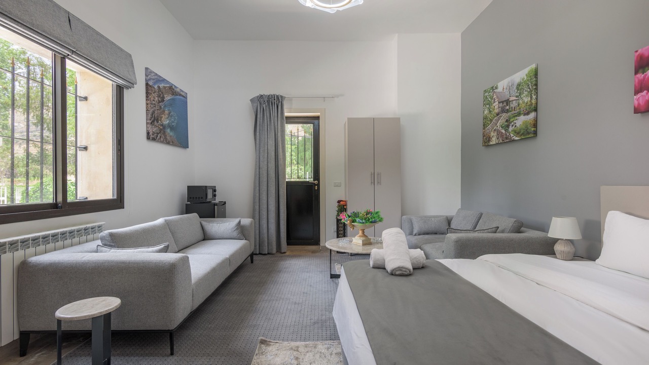 Photo of Livingroom in Kfardebian