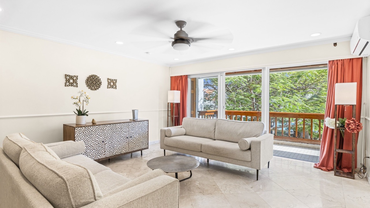 Photo of Livingroom in Cole Bay
