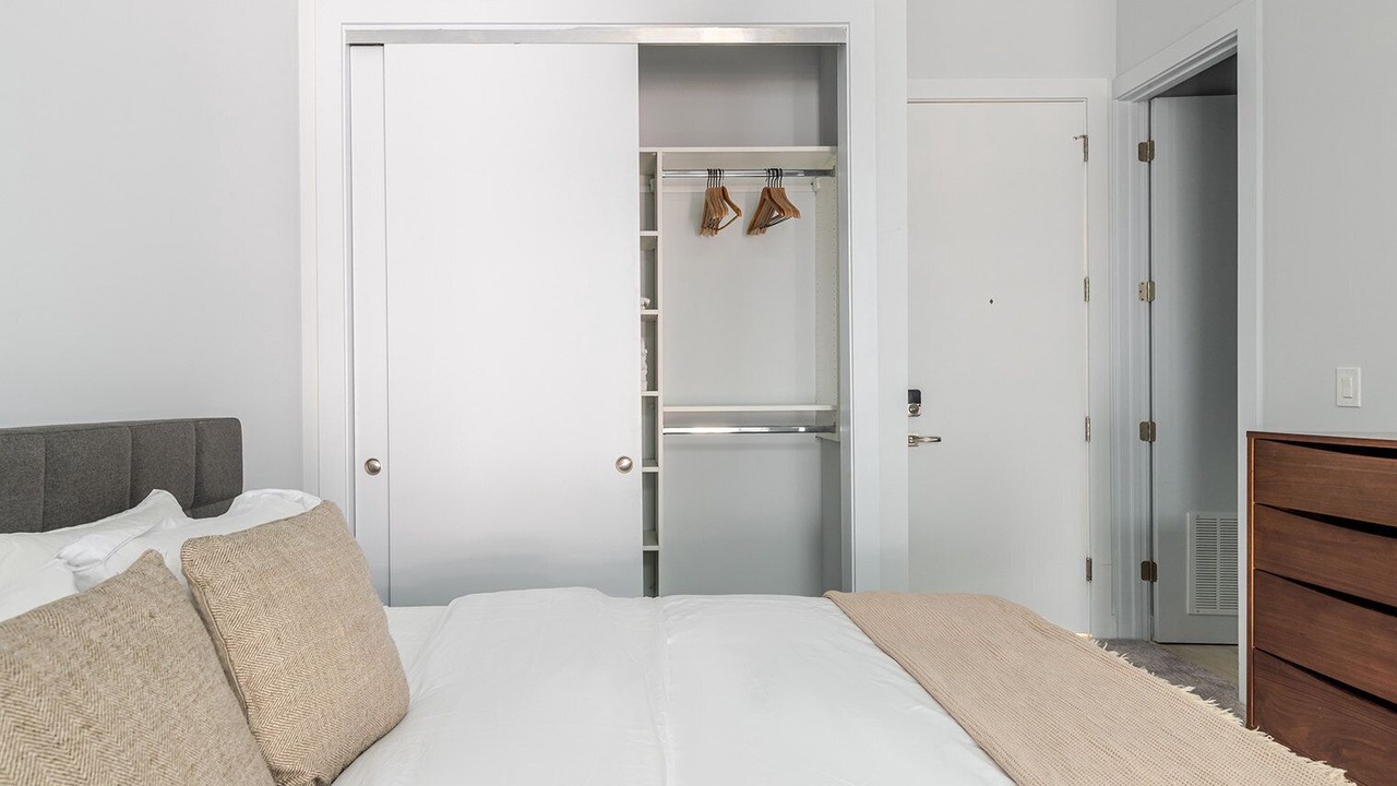 Photo of Bedroom in Downtown Chicago