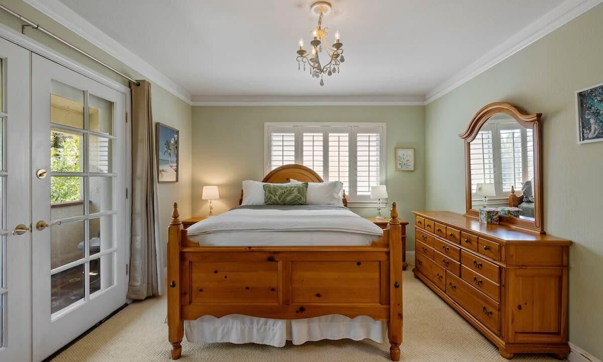 Photo of Bedroom in Millbrae