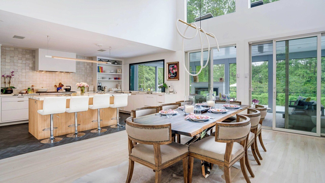 Photo of Others in East Hampton North