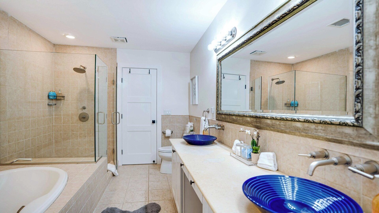Photo of Bathroom in East Hampton North