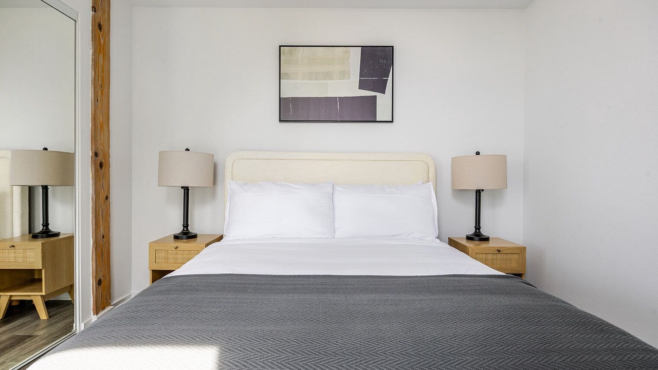 Photo of Bedroom in Del Rey