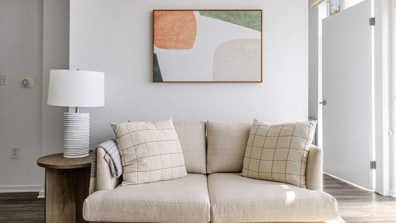 Photo of Livingroom in Del Rey