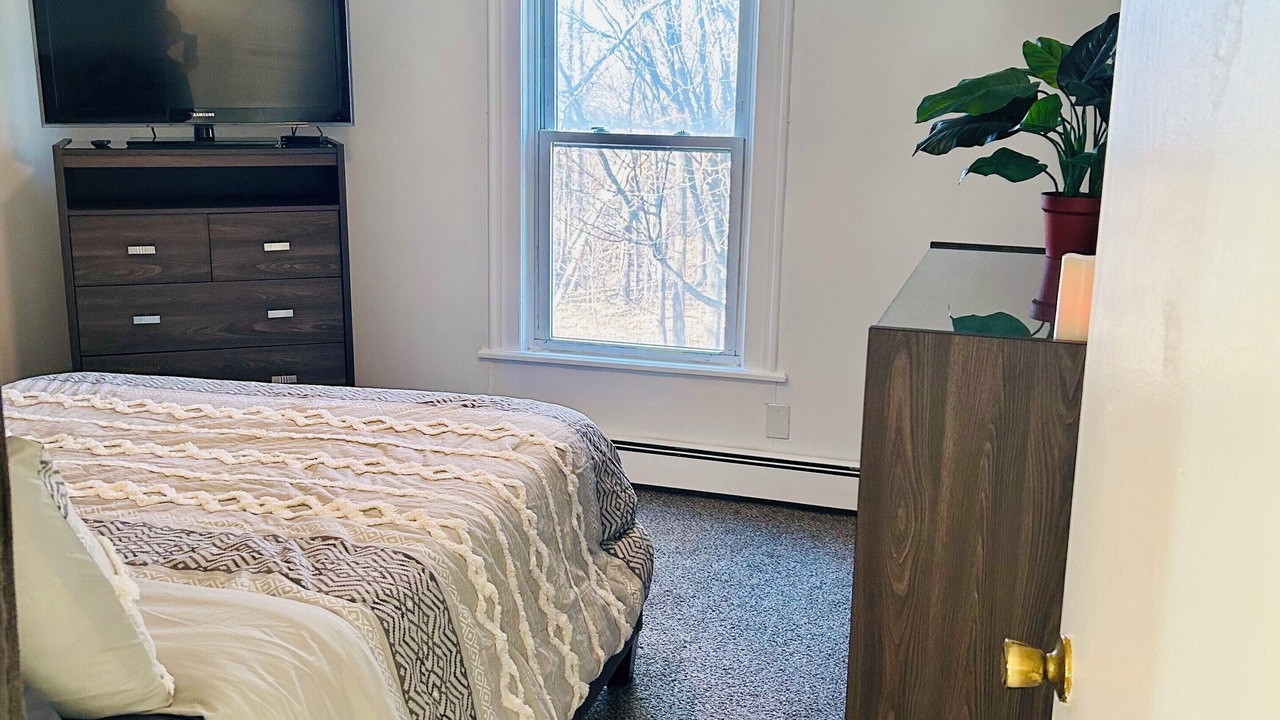 Photo of Bedroom in Town of Brunswick