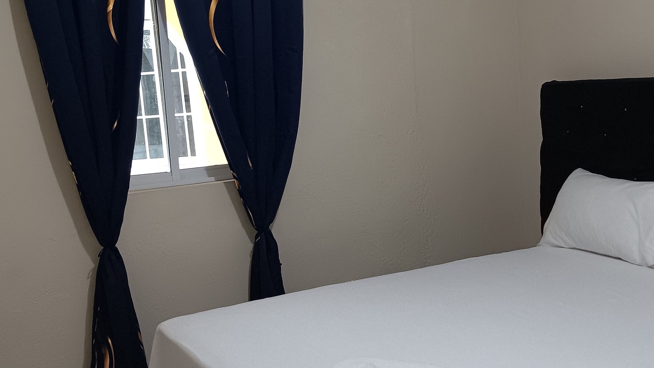 Photo of Bedroom in Gordon Town